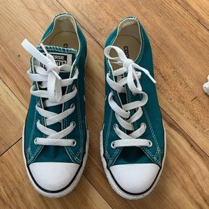Teal converse